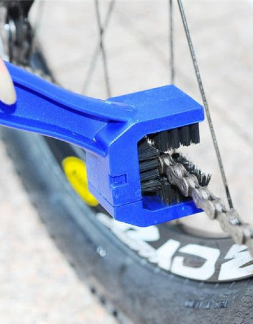 Dropdash motorcycle chain cleaning tool for effective bicycle chain maintenance and cleaning